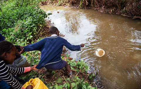 gift_nairobi_Kawangware_hansbach_oxfam-108_825x520xp.jpg